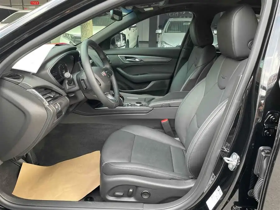 Cadillac CT5 2022 28T Luxury (Standard Edition)