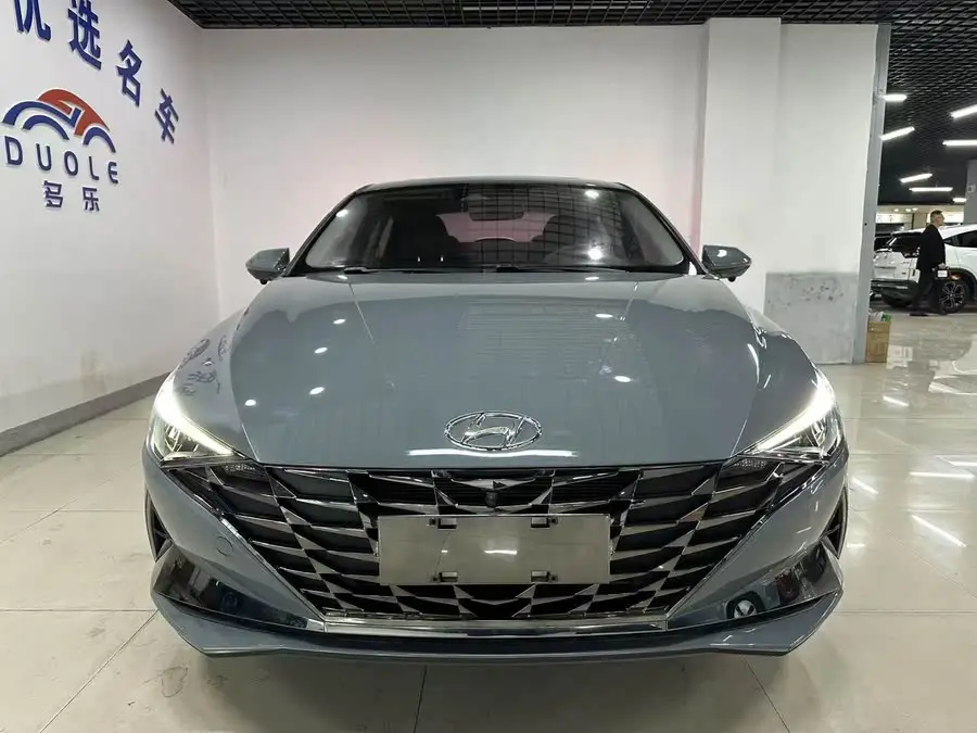 إيلانtra 2022 1.5L CVT LUX النسخة الفاخرة