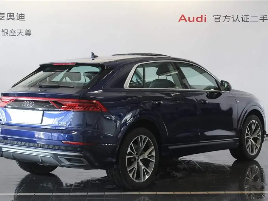 أودي Q8 2024 55 TFSI الديناميكية الفاخرة