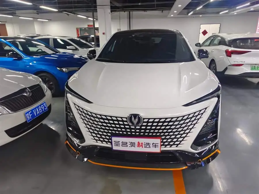 شانجان UNI-T 2022 1.5T الفاخرة