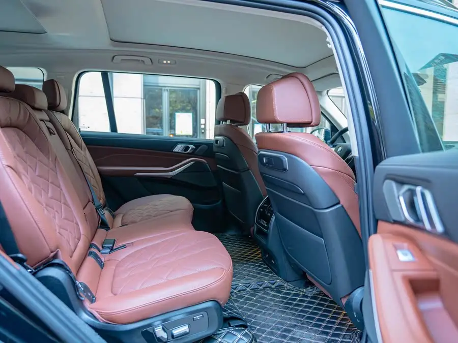 بي إم دبليو X7 2023 xDrive40i حزمة فاخرة رائدة