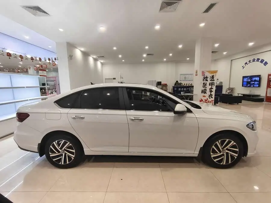 لافيدا 2023 300TSI DSG النسخة الكاملة