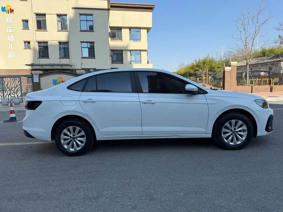 لاميدا 2023 الجديدة الحادة 1.5 لتر أوتوماتيكي النسخة الجديدة