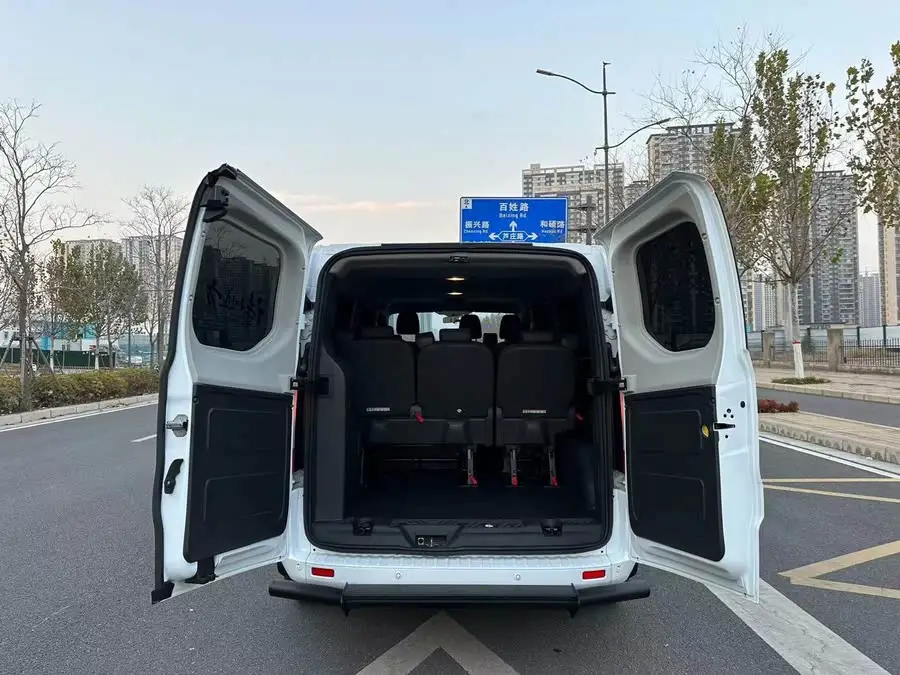 فورد ترانزيت 2021 2.0T ديزل يدوي نوع السفر التجاري الفاخر قاعدة عجلات متوسطة سقف متوسط 9 مقاعد المستوى الوطني VI