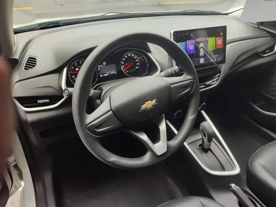 2021 شيفروليه كافاليير 325T إصدار أوتوماتيكي زينيو