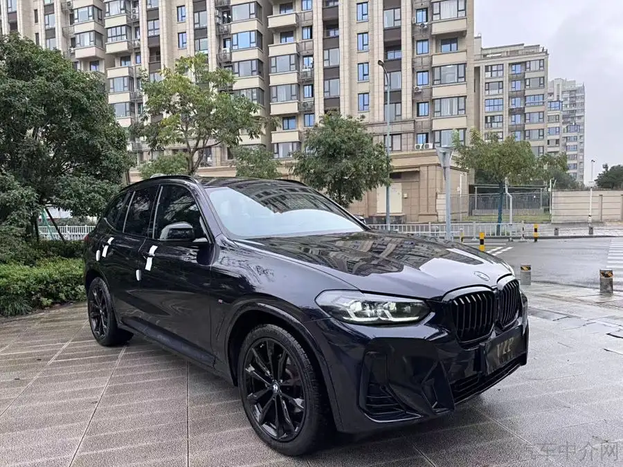 BMW X3 2022 xDrive30i Leading M Night Package