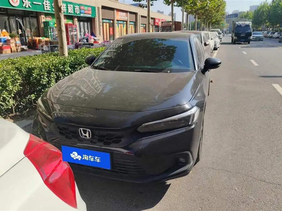 2023 سيفيك هاتشباك 240تيربو CVT إصدار رياضي