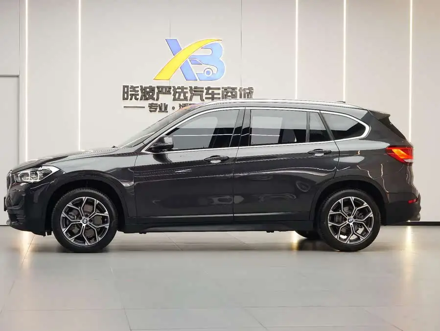 بي إم دبليو X1 2022 sDrive25Li النسخة الرائدة