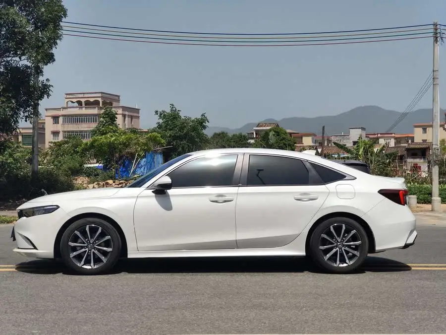 2023 Model 240TURBO CVT Luxury Edition