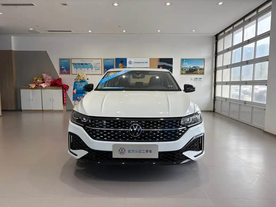 لاميدا 2024 300TSI DSG النسخة الكاملة تحت سماء النجوم