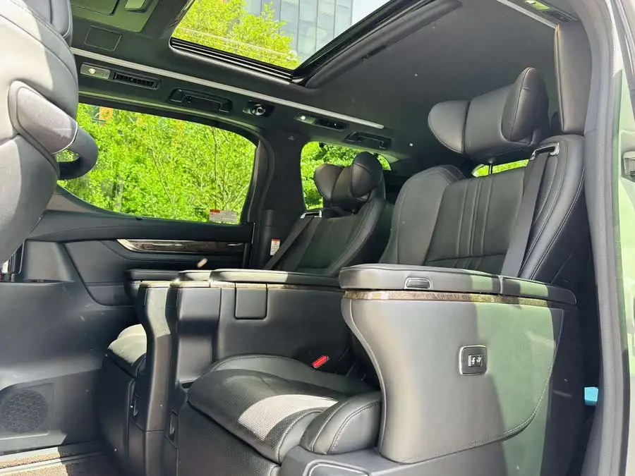 الفارد 2021 هايبرد 2.5 لتر بريميوم