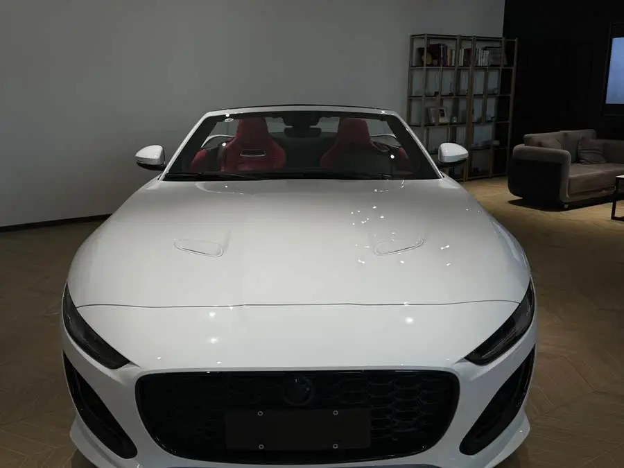جاكوار F-TYPE 2024 P300 النسخة التذكارية الخامسة والسبعين القابلة للتحويل