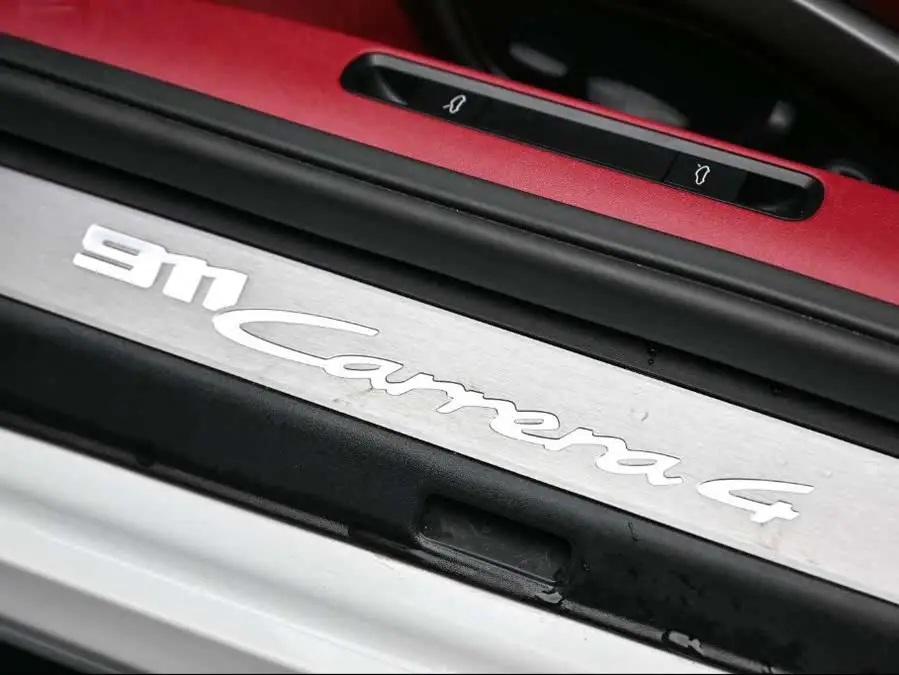 Porsche 911 2022 Carrera 4 3.0T