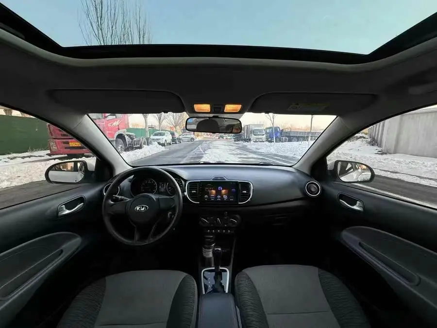 هوانغ تشي 2020 موديل تعديل 1.4 لتر أوتوماتيكي مريح مع سقف بانورامي