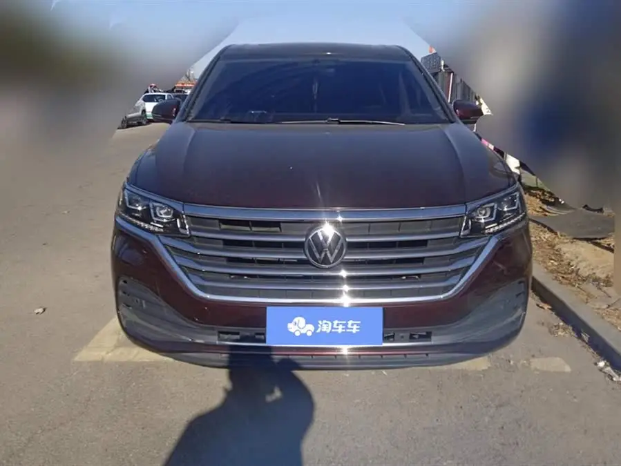 VW Viloran 2020 330 TSI Luxury Edition