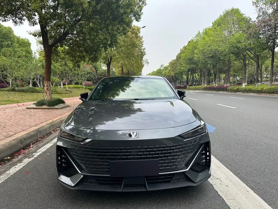 Changan UNI-V 2022 1.5T Sport Version