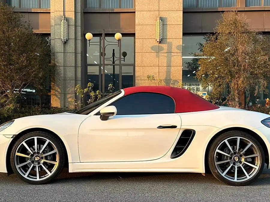 Porsche 718 2022 Boxster 2.0T