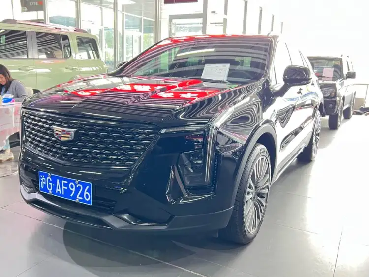 Cadillac XT4 2024 28T Luxury FWD