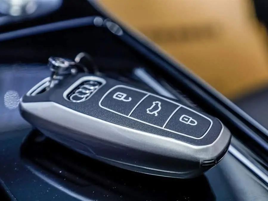 Audi A8 2023 Model A8L 55 TFSI quattro Flagship