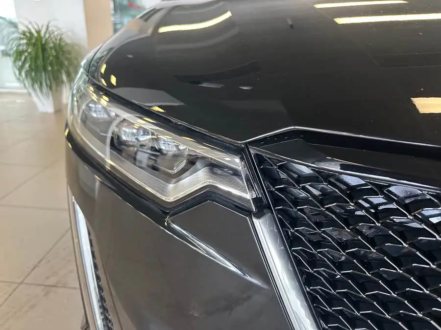 كاديلاك XT6 2022 2.0T ستة مقاعد دفع رباعي بلاتينيوم