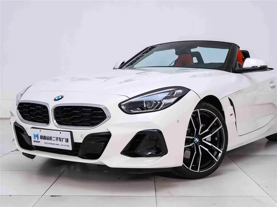 بي إم دبليو Z4 2023 sDrive 25i حزمة رياضية M