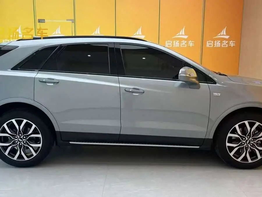 كاديلاك XT5 2022 2.0T دفع رباعي فاخرة (إصدار الطائر الطنان)