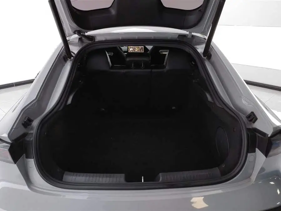 Changan UNI-V 2022 2.0T Leading Speed Edition