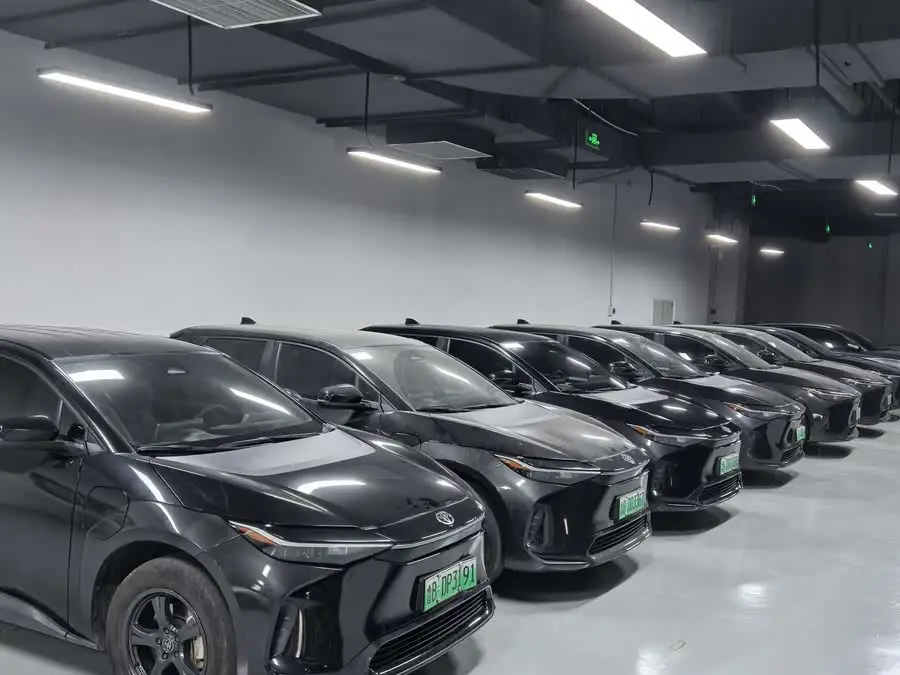 فاو تويوتا bZ4X 2022 طراز دفع ثنائي النخبة إصدار JOY