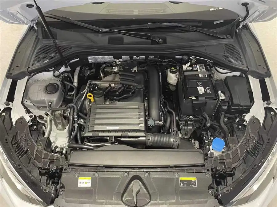 أودي A3 2022 A3L ليموزين 35 TFSI الطراز الرياضي الأنيق