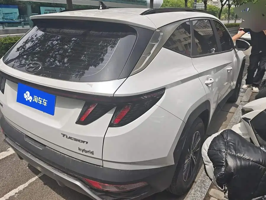 2022 توكسون L 2.0L هايبرد إنتليجنت إنجوي إديشن