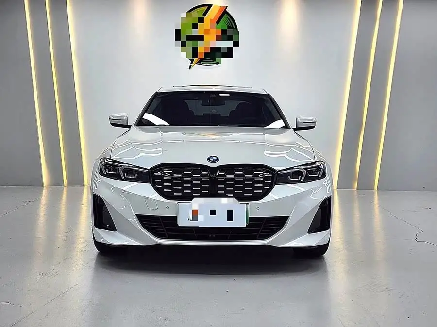 بي إم دبليو i3 2024 eDrive 35 L