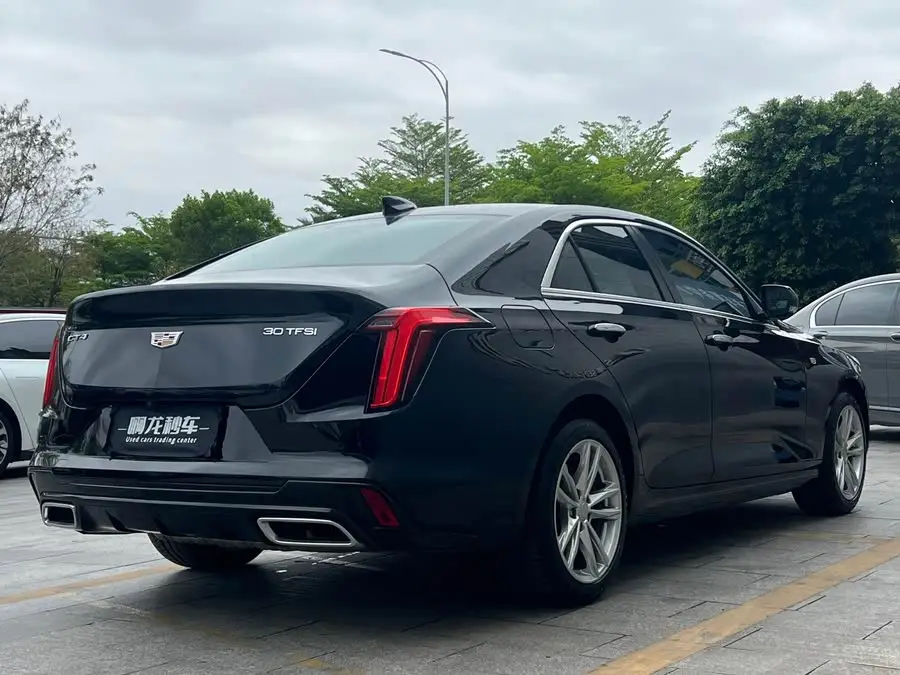 كاديلاك CT4 2023 25T الفاخرة