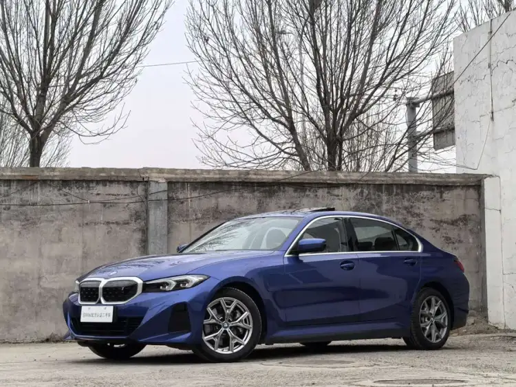 BMW i3 2022 eDrive 35 L