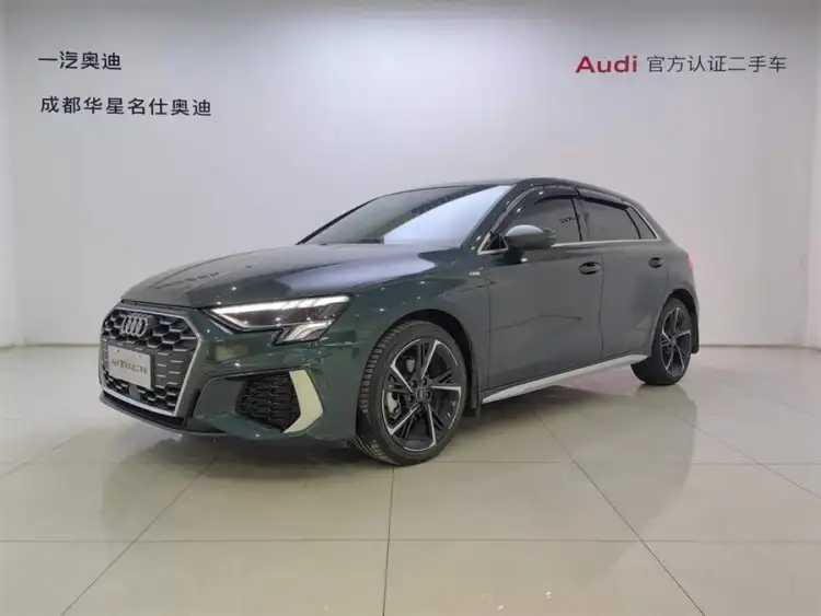 Audi A3 2023 Facelift Sportback 35 TFSI Fashion Sport Model