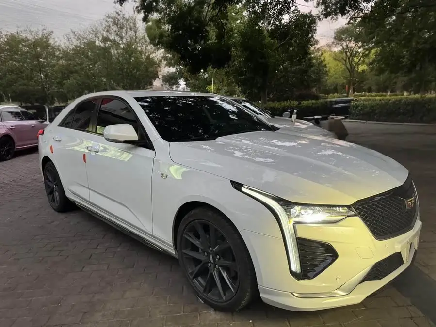 Cadillac CT4 2022 28T Premium