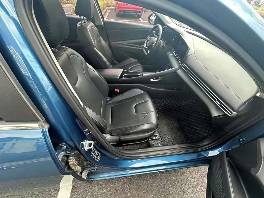 إيلانتر 2021 1.5 لتر CVT TOP النسخة الرائدة