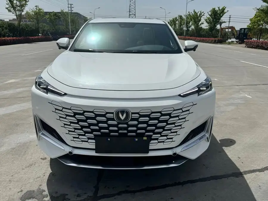 شانجان UNI-K 2021 2.0T نموذج التفوق