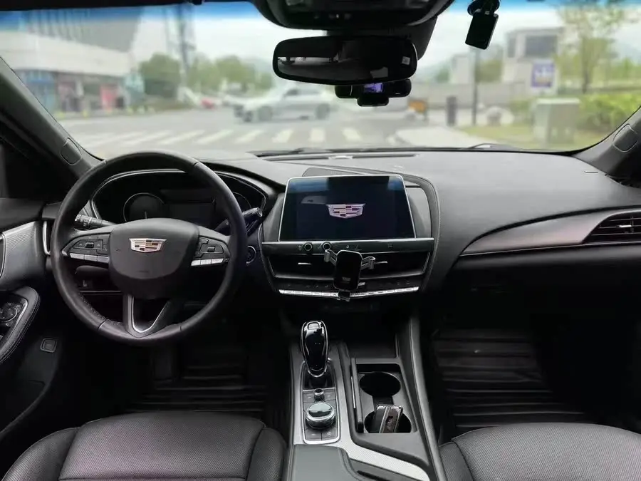 Cadillac CT5 2023 28T Luxury (Standard Edition)