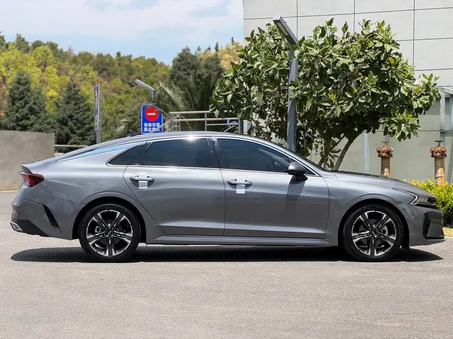 Kia K5 2020 270T CVVD Luxury Edition