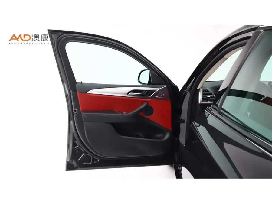 بي إم دبليو X4 2022 xDrive 25i حزمة M الرياضية