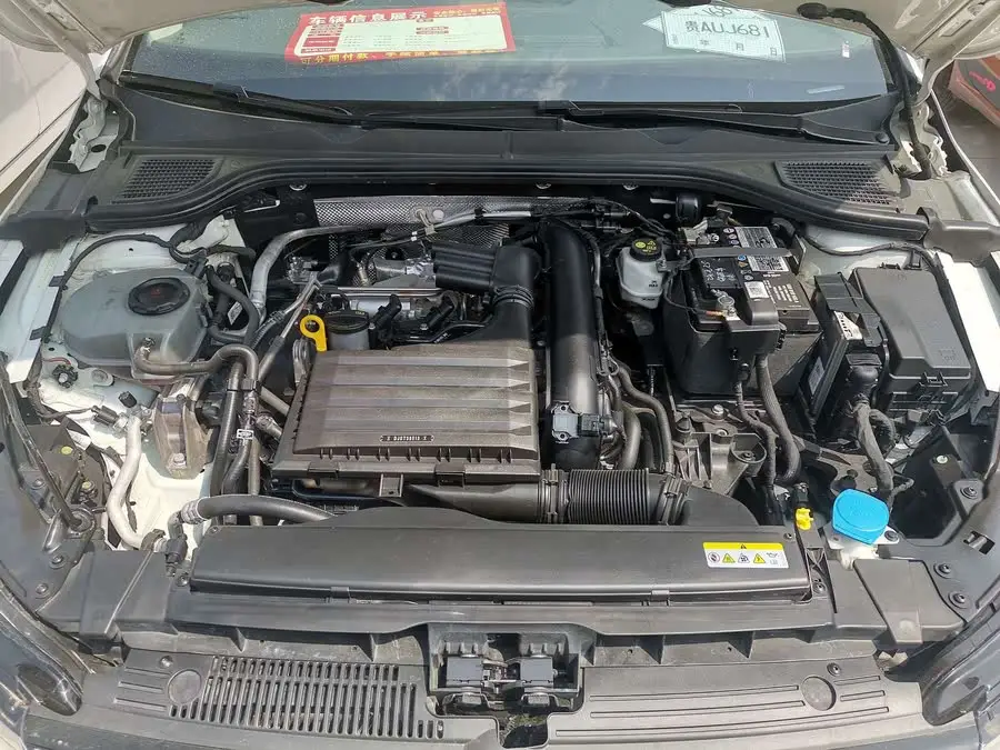 غولف 2021 200TSI DSG