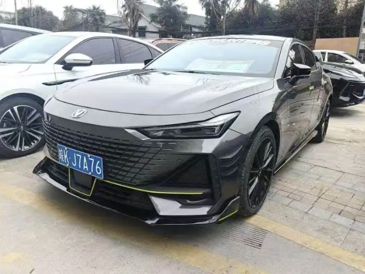 Changan UNI-V 2022 1.5T Sport Edition