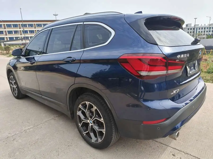 بي إم دبليو X1 2020 sDrive25Li النسخة الرائدة