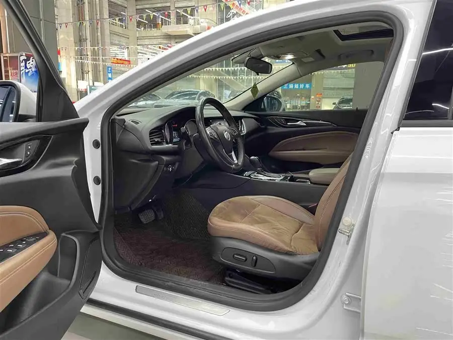 2019 بويك ريجال 20T النسخة النخبوية الوطنية V