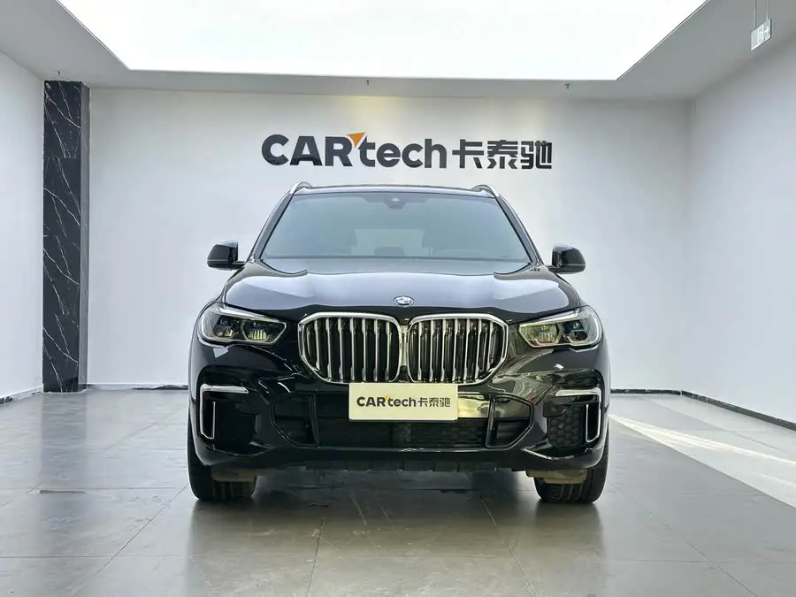 BMW X5 2022 xDrive 40Li M Sport Package