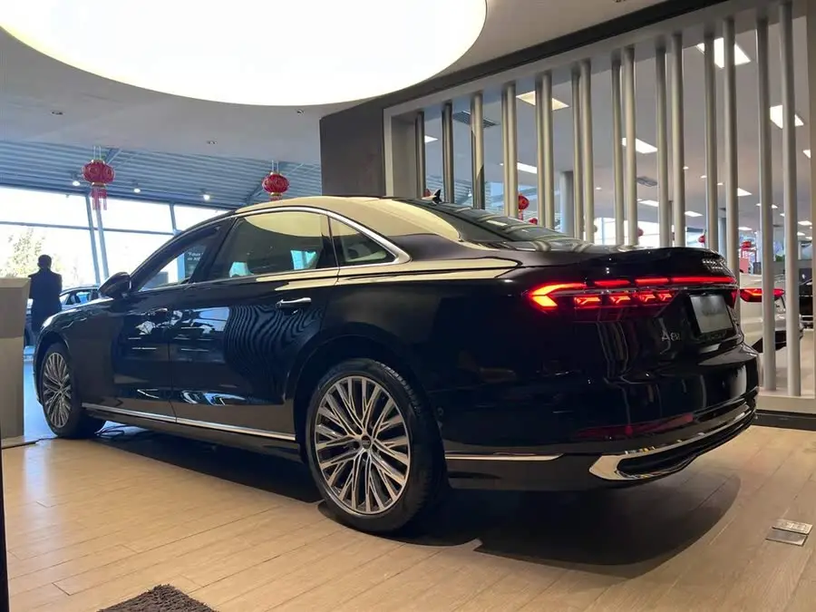 أودي A8 2025 A8L 50 TFSI كواترو بريستيج