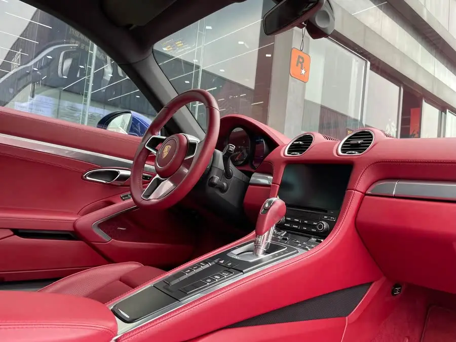 Porsche 718 2020 Cayman 2.0T