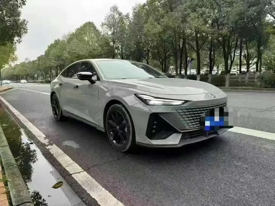 Changan UNI-V 2022 1.5T Premium