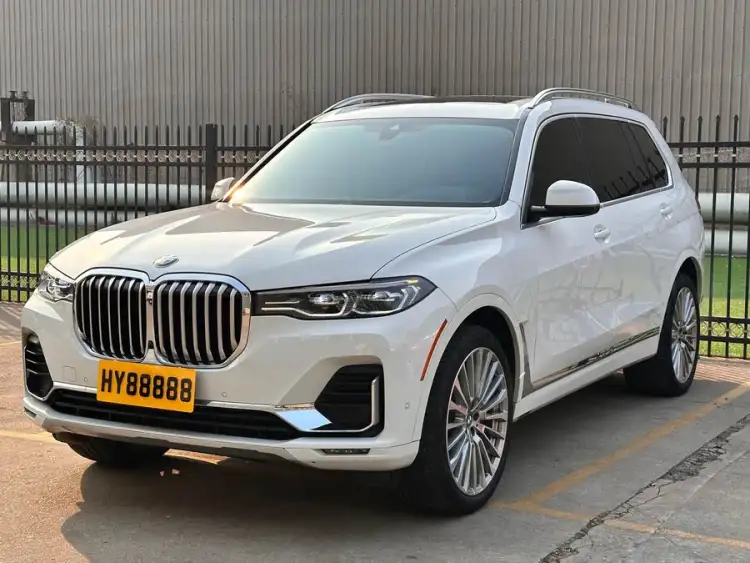BMW X7 2022 xDrive40i Luxury Package