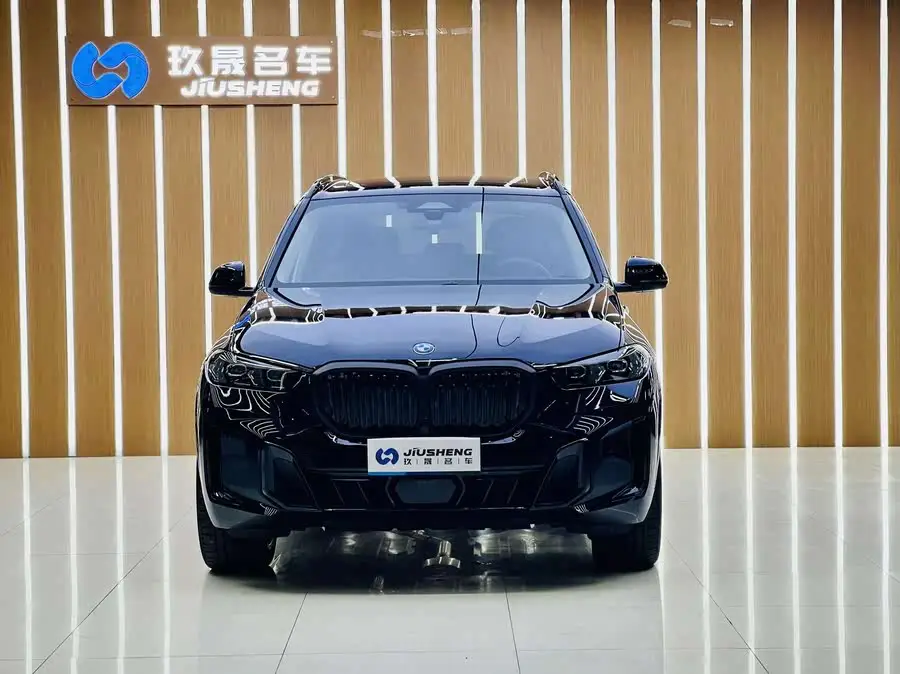 BMW X5 2023 xDrive 30Li Luxury M Sport Package